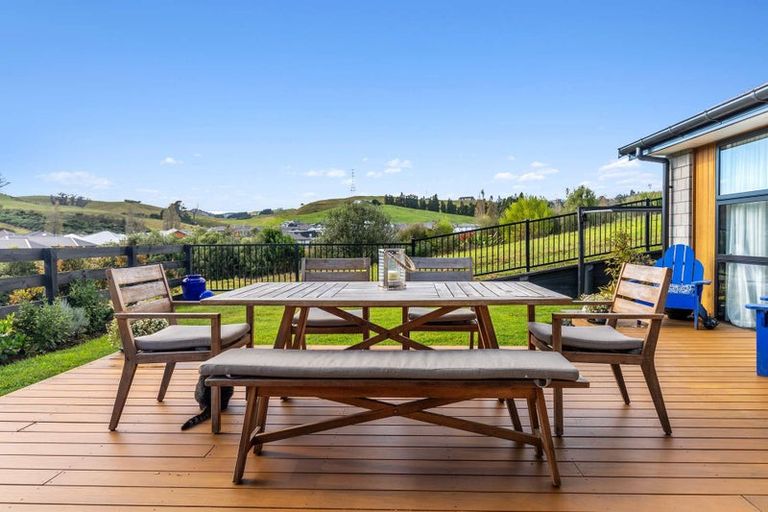 Photo of property in 30 Hayward Place, Ohauiti, Tauranga, 3112