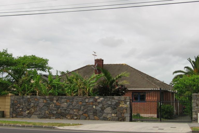 Photo of property in 84 Carrington Road, Mount Albert, Auckland, 1025