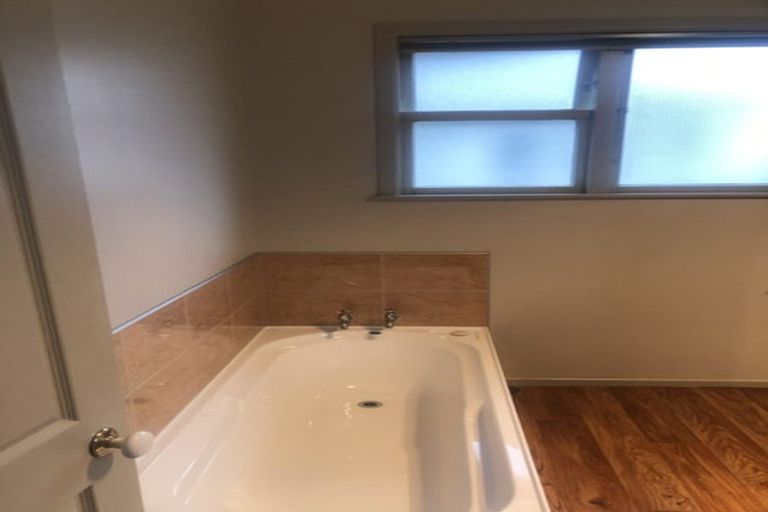 Photo of property in 136a Great South Road, Drury, 2113