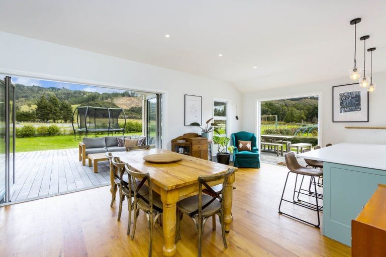 Photo of property in 420 Katherine Mansfield Drive, Blue Mountains, Upper Hutt, 5371