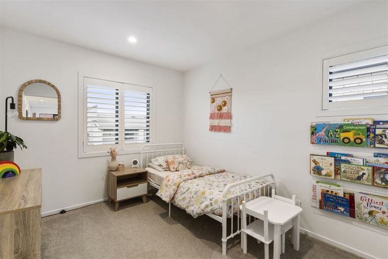 Photo of property in 10 Sioux Road, Hobsonville, Auckland, 0616