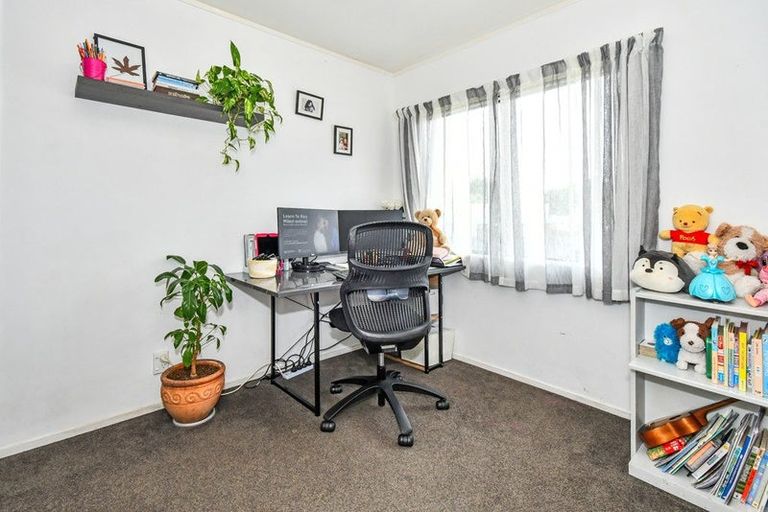 Photo of property in 2/29 Heybridge Street, Manurewa, Auckland, 2102