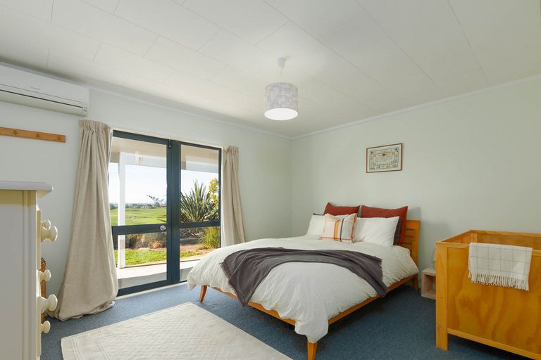 Photo of property in 647 Grove Road, Karamu, Hamilton, 3285