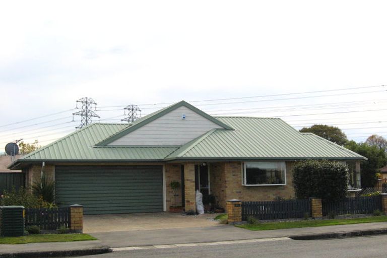 Photo of property in 107 Racecourse Road, Sockburn, Christchurch, 8042