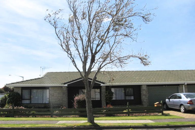 Photo of property in 2 Compton Street, Fenton Park, Rotorua, 3010