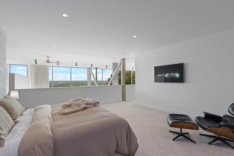 Photo of property in 67 Whaka Terrace, Huntsbury, Christchurch, 8022