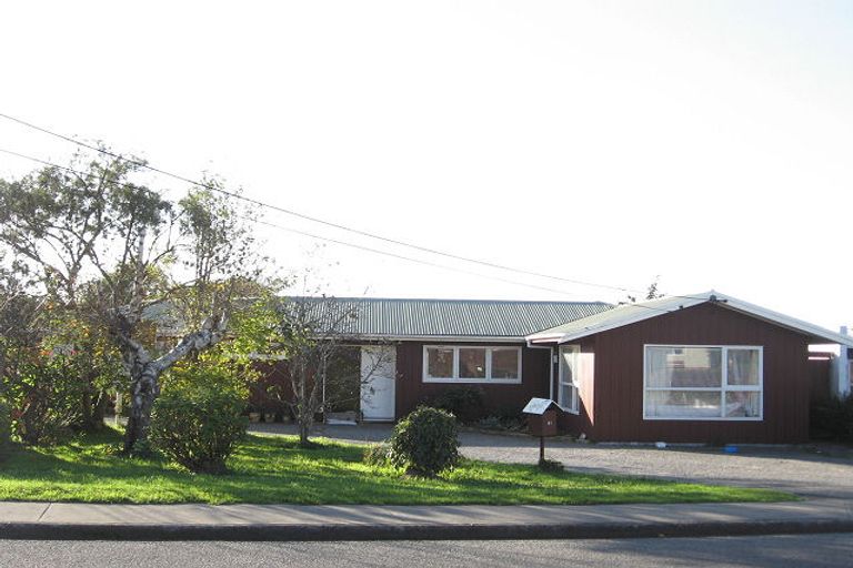 Photo of property in 41 Menin Road, Raumati South, Paraparaumu, 5032