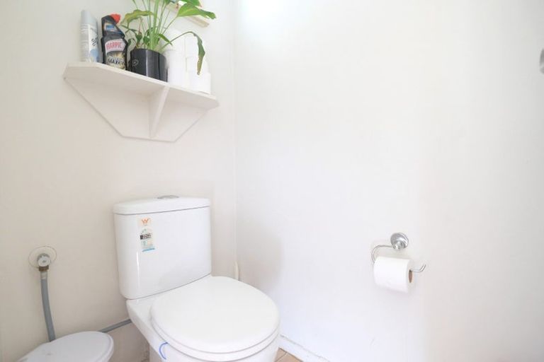 Photo of property in 12 Nield Road, Manurewa, Auckland, 2102