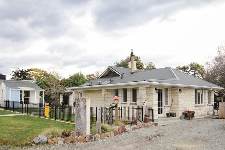 Photo of property in 58 Chelmsford Street, Hampden, 9410