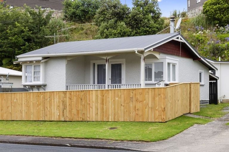 Photo of property in 110a Cook Street, Marfell, New Plymouth, 4310