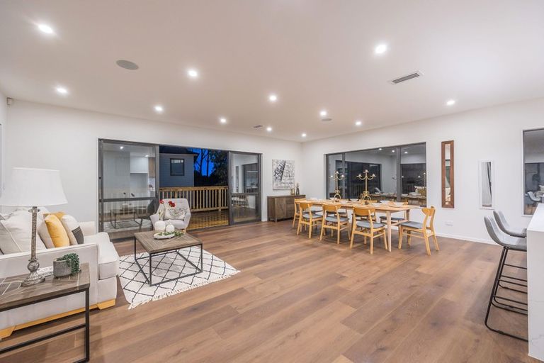 Photo of property in 5 Paitry Place, Swanson, Auckland, 0614