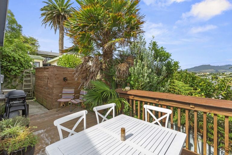 Photo of property in 49b Wallis Street, Raglan, 3225