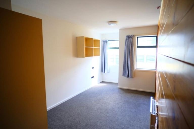 Photo of property in Te Awhina Apartments, 9/22 Sussex Street, Mount Cook, Wellington, 6021