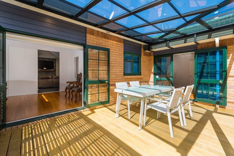 Photo of property in 23 Hugh Green Drive, Pinehill, Auckland, 0632