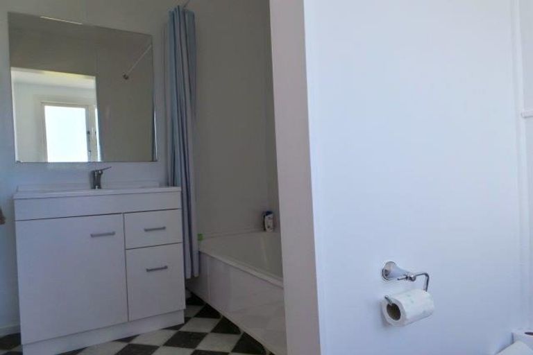 Photo of property in 145 Cambridge Street, Levin, 5510