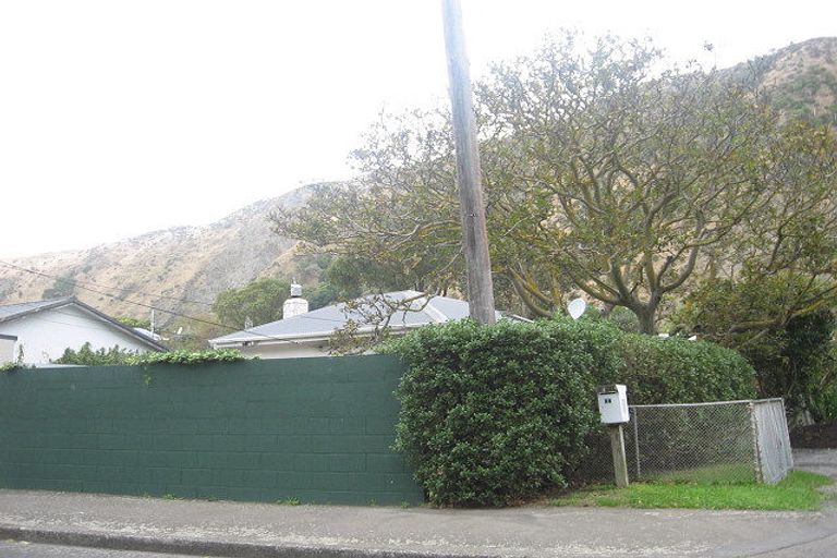 Photo of property in 26 Wellington Road, Paekakariki, 5034
