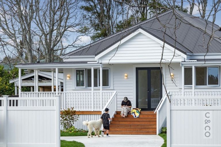 Photo of property in 15 Edward Street, Riverhead, 0820