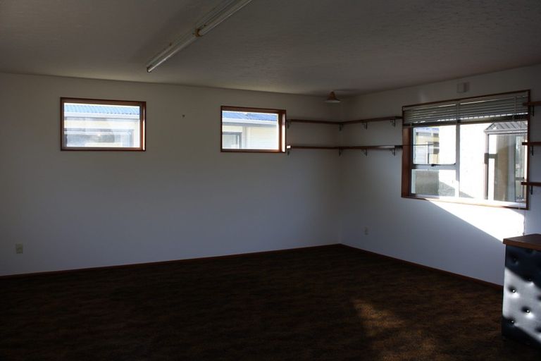Photo of property in 19 Ontario Place, Wainoni, Christchurch, 8061