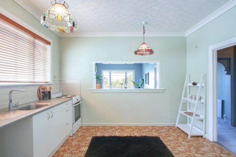 Photo of property in 11 Hornsey Road, Bluff Hill, Napier, 4110