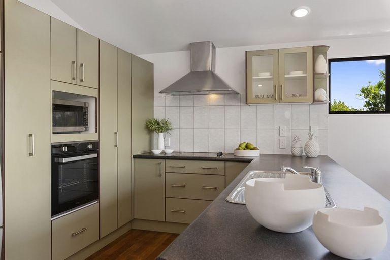 Photo of property in 3a Holland Road, Hillcrest, Auckland, 0627