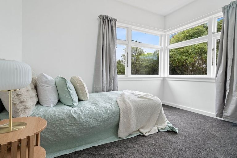 Photo of property in 267 Centaurus Road, Saint Martins, Christchurch, 8022