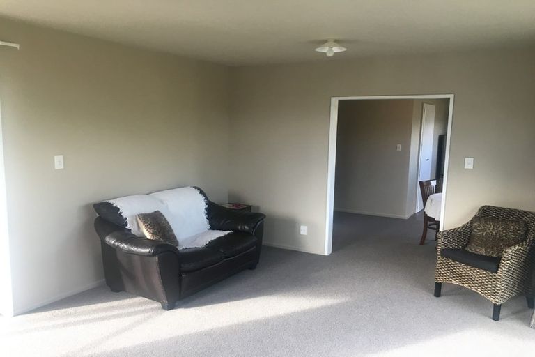 Photo of property in 2/19 Resolution Place, Bryndwr, Christchurch, 8053