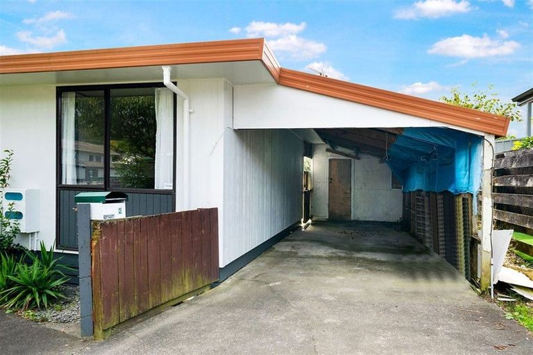 Photo of property in 2/76 Parrs Cross Road, Henderson, Auckland, 0612