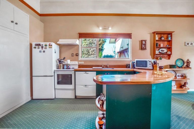Photo of property in 134 Park Street, Winton, 9720