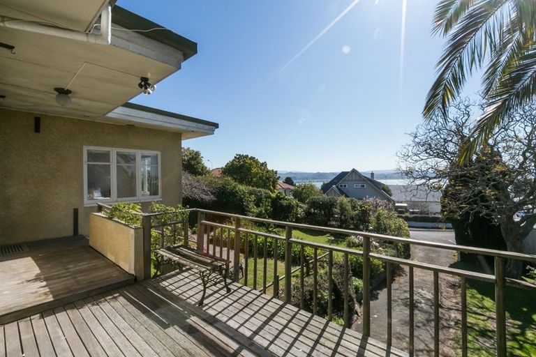 Photo of property in 19 Coleman Terrace, Hospital Hill, Napier, 4110