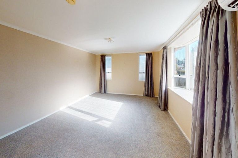 Photo of property in 1 Wanganui Road, Marton, 4710