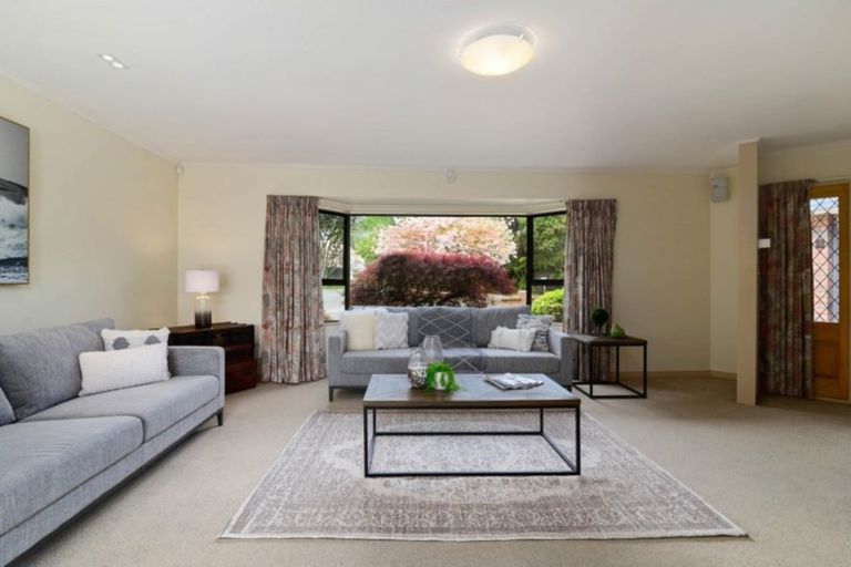 Photo of property in 11 Lynwood Place, Owhata, Rotorua, 3010