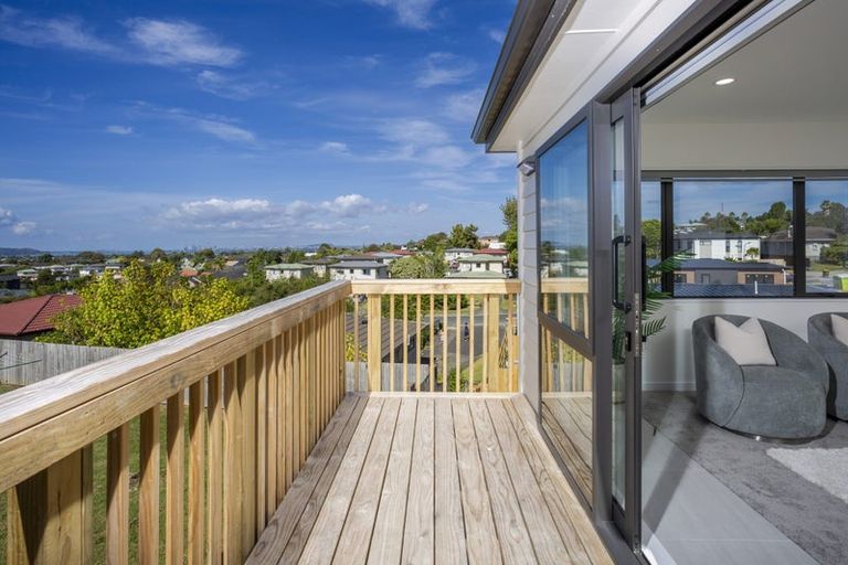 Photo of property in 10a Mescal Street, Massey, Auckland, 0614