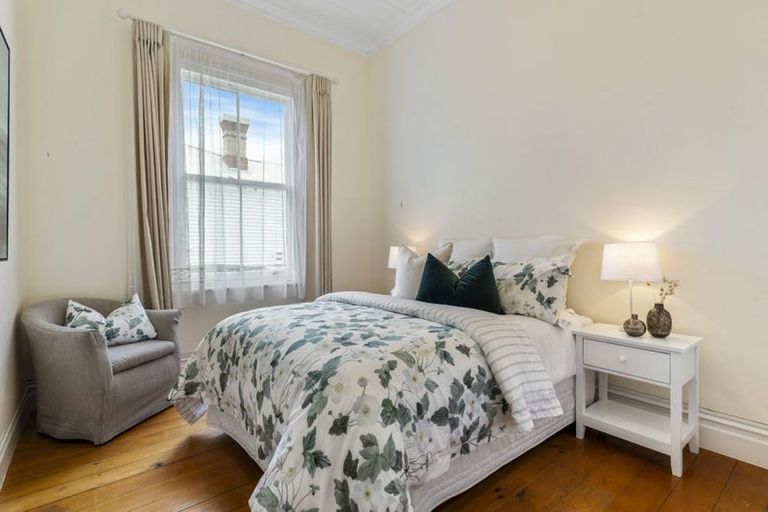 Photo of property in 5 Mariposa Crescent, Birkenhead, Auckland, 0626