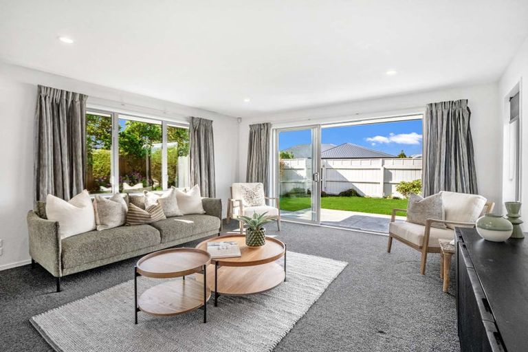 Photo of property in 14 Saint Adela Place, Woolston, Christchurch, 8062