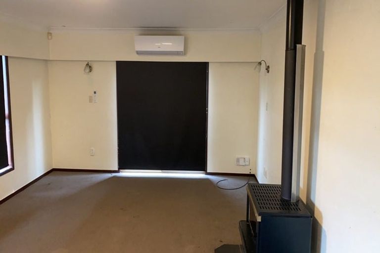 Photo of property in 582 Weymouth Road, Weymouth, Auckland, 2103