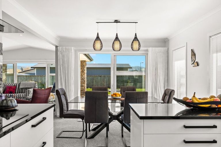 Photo of property in 13 Kea Court, Carterton, 5713