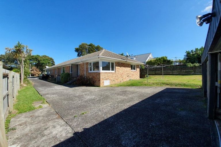 Photo of property in 3/191 Onewa Road, Birkenhead, Auckland, 0626