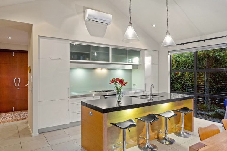 Photo of property in 6 Reading Court, Jacks Point, Queenstown, 9371