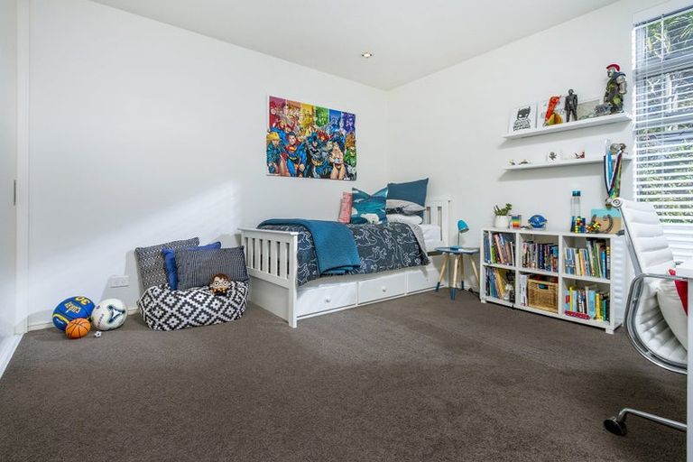 Photo of property in 63 Beach Road, Castor Bay, Auckland, 0620