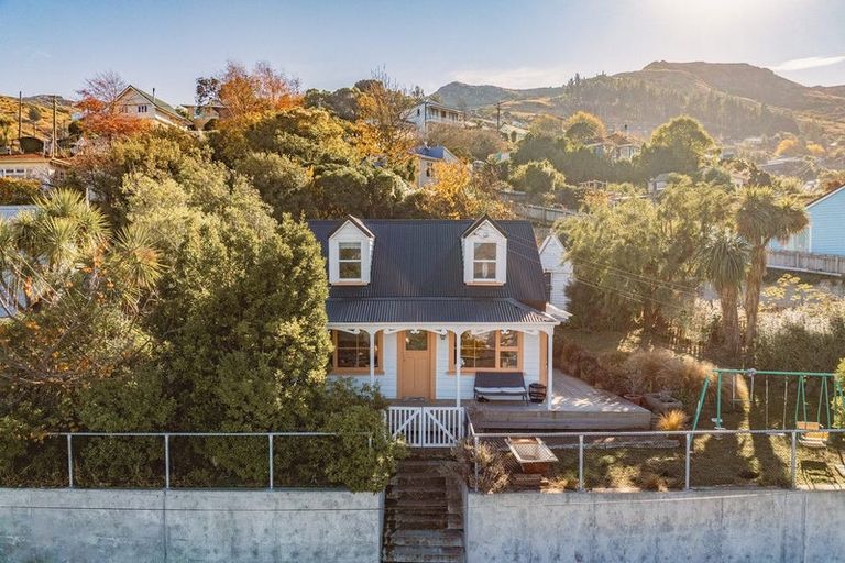 Photo of property in 1 Coleridge Terrace, Lyttelton, 8082