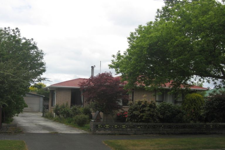 Photo of property in 6 Blossomdale Place, Bishopdale, Christchurch, 8053
