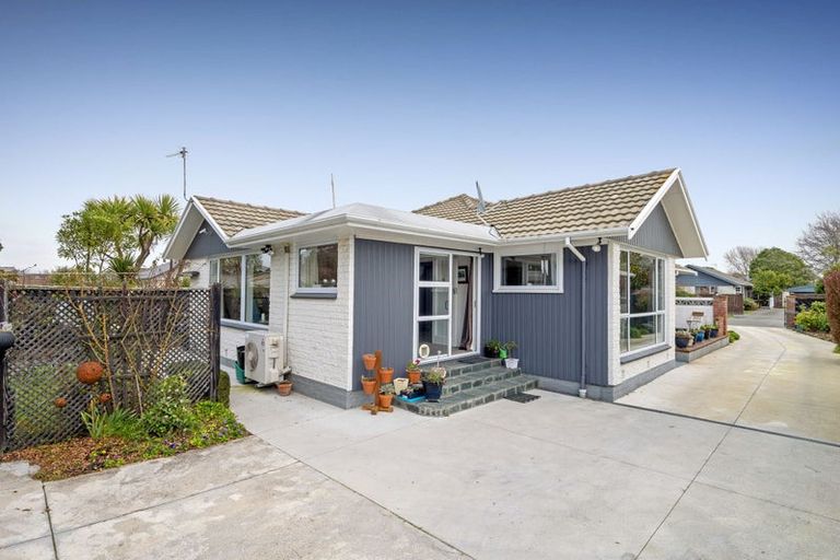 Photo of property in 42 Waratah Street, Avondale, Christchurch, 8061
