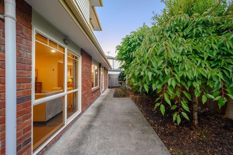 Photo of property in 18a Riverlea Avenue, Pakuranga, Auckland, 2010