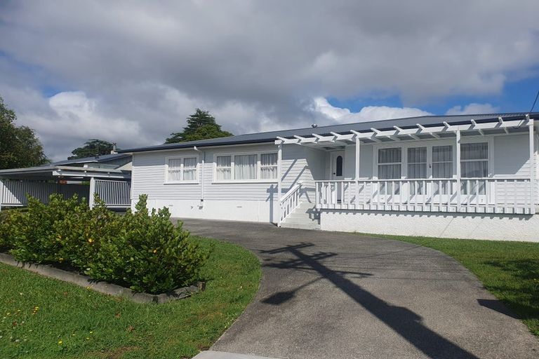 Photo of property in 99 Tiroroa Avenue, Te Atatu South, Auckland, 0610