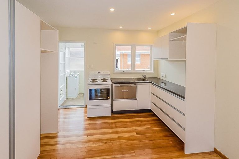 Photo of property in 3/28 Bute Road, Browns Bay, Auckland, 0630