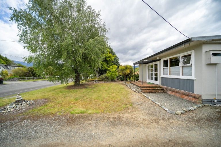 Photo of property in 50 Bligh Street, Te Anau, 9600