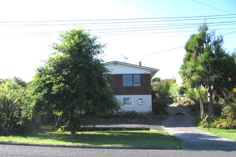 Photo of property in 2/45 Killarney Avenue, Torbay, Auckland, 0630