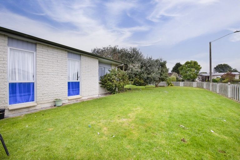 Photo of property in 30 Sutton Avenue, Clive, 4102