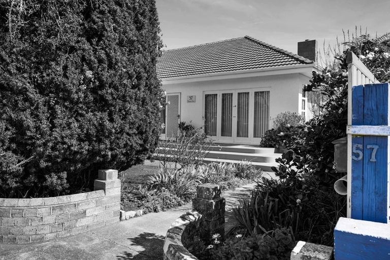 Photo of property in 57 Dixon Avenue, Hawera, 4610