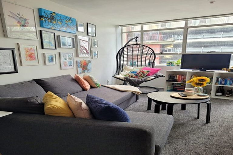 Photo of property in Hume House, 1/152 The Terrace, Wellington Central, Wellington, 6011